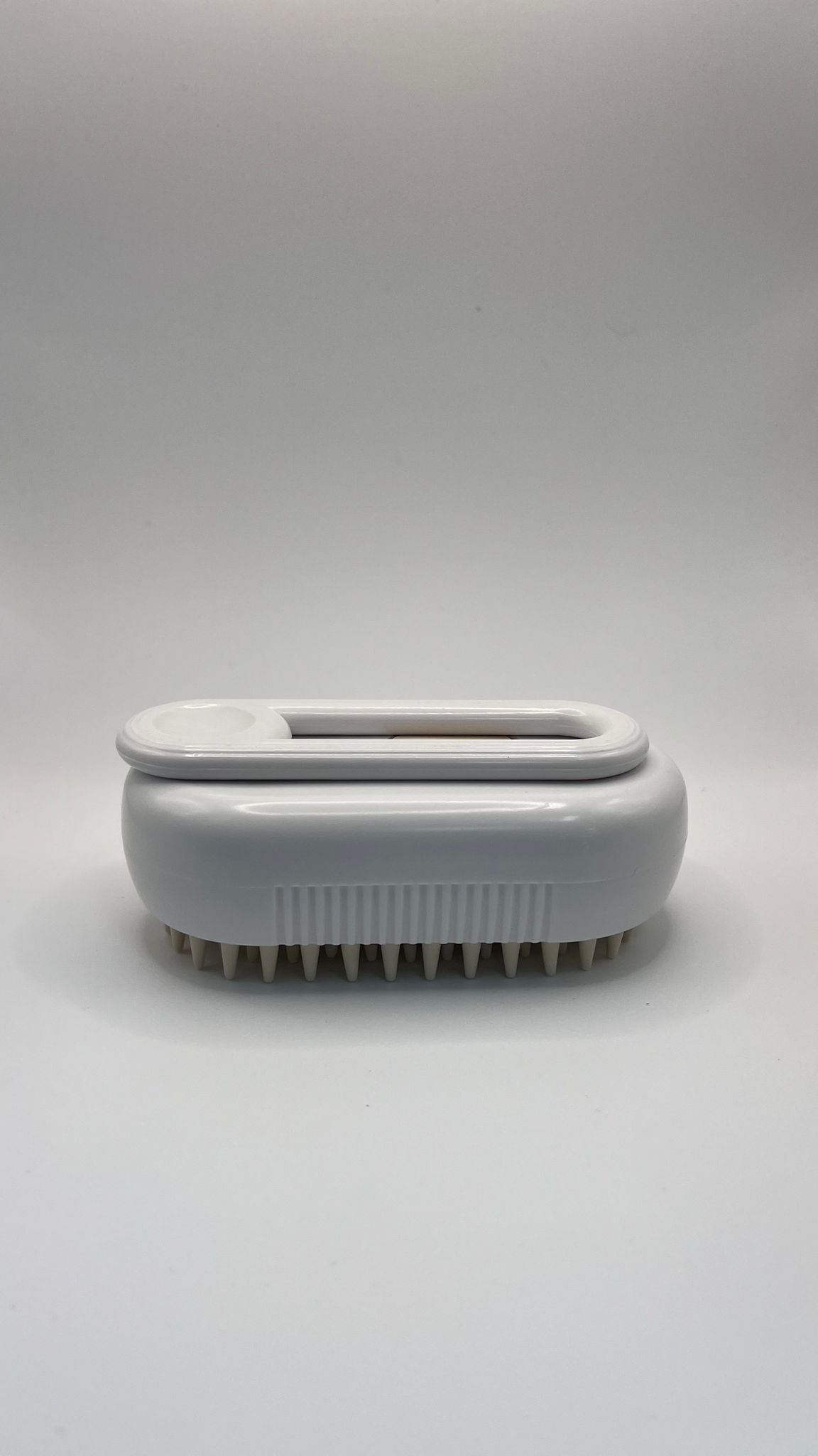 3-in-1 Mist Pet Brush